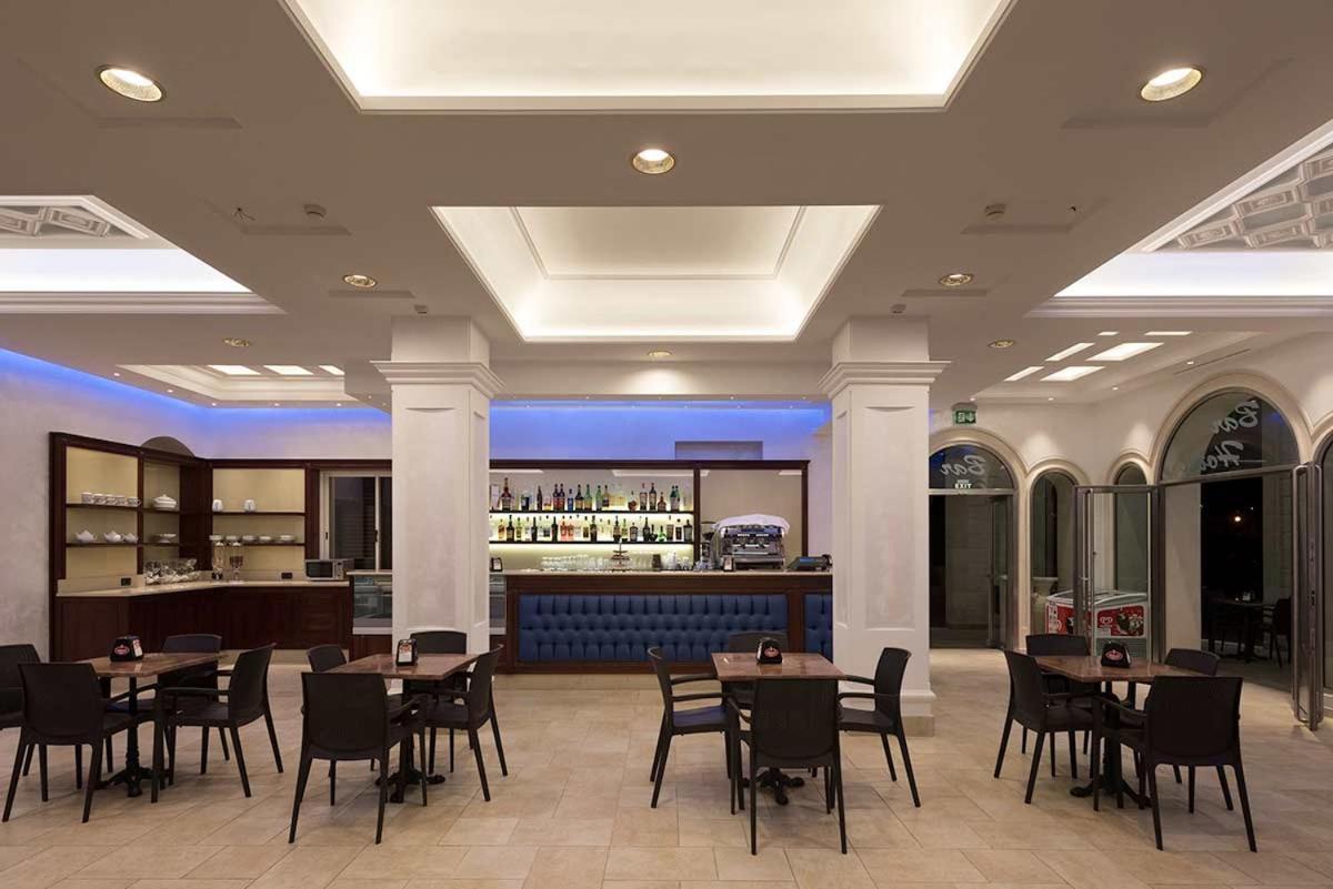 Hotel Salento Gold Beach Марина-ди-Песколузе Экстерьер фото